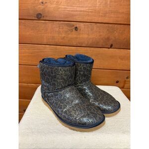 UGG Mini Bailey Bow Glitter/Sparkle boots  leopard print blue/gold Sz 6